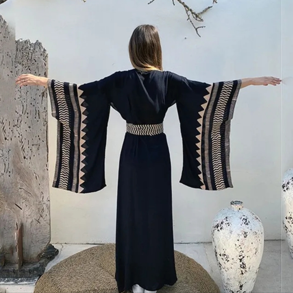 Aztec Tribal Black Bohemian Vintage Styled Kimono, Resortwear Robe Duster - Picture 3 of 8